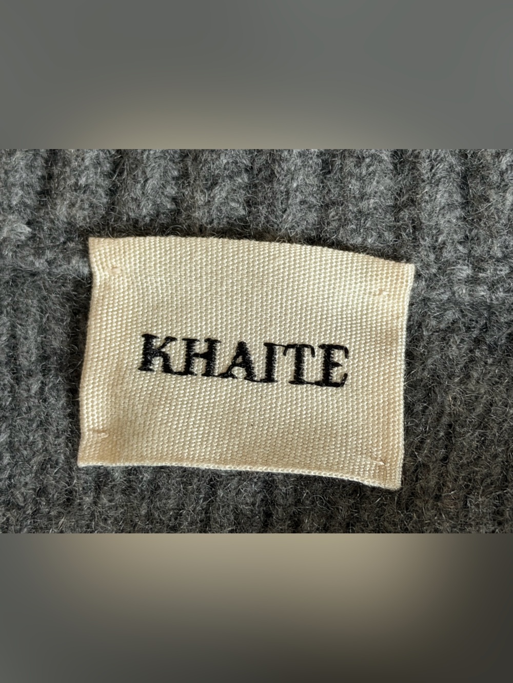 $2150 Khaite Caro Cashmere Cardigan in Gray - Size XL - Picture 9 of 15